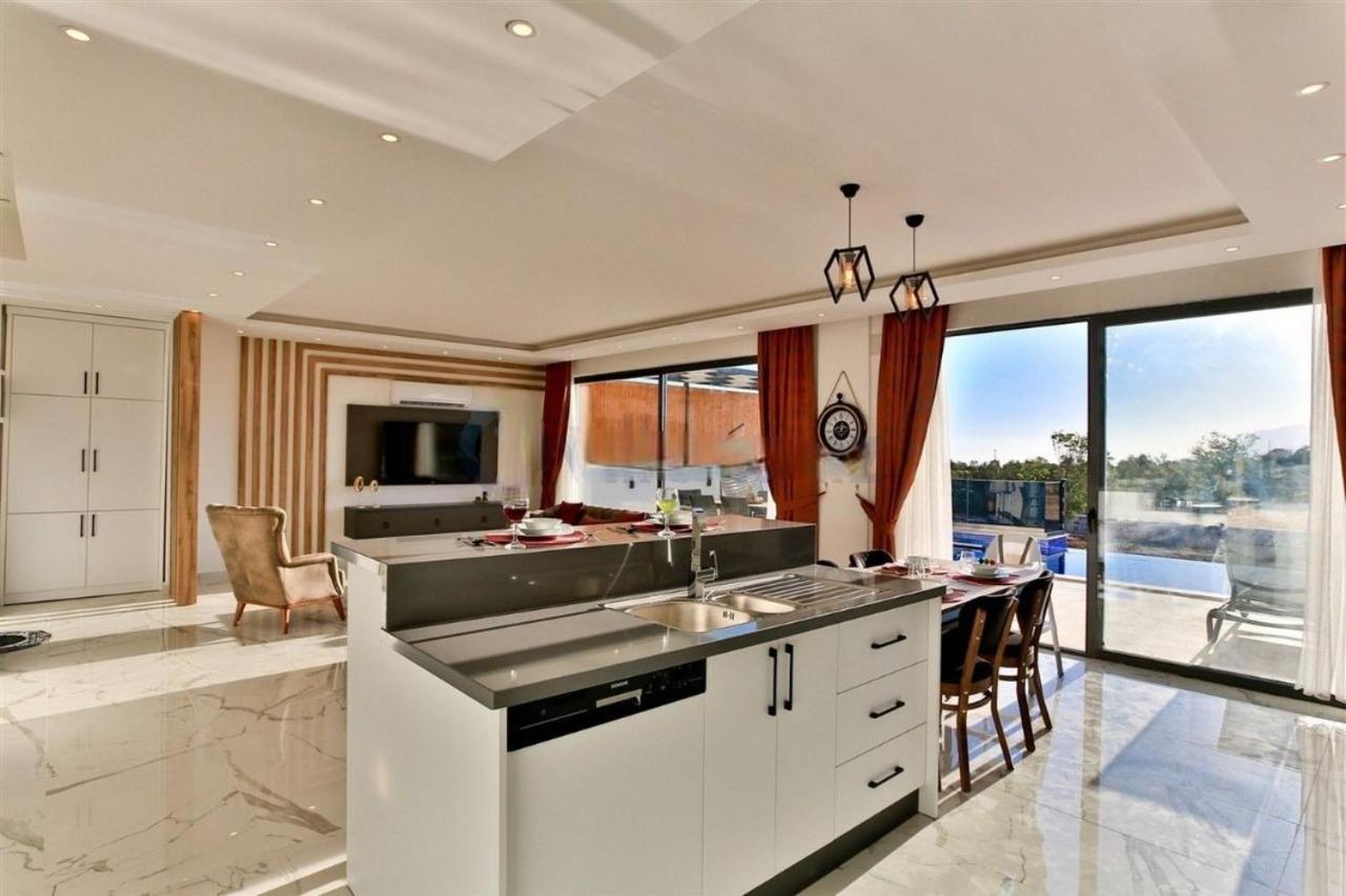 Villa Lycian-Kalkan 3 Bedroom-2 Jakuzzies-Sauna-Turkish Hamam-Huge Private Pool And Lovely Garden Κας Εξωτερικό φωτογραφία