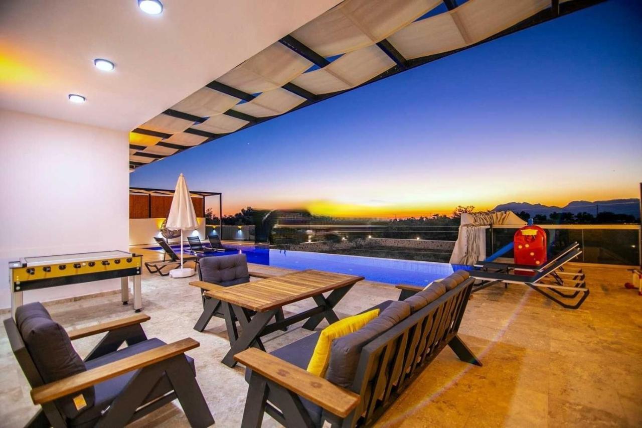 Villa Lycian-Kalkan 3 Bedroom-2 Jakuzzies-Sauna-Turkish Hamam-Huge Private Pool And Lovely Garden Κας Εξωτερικό φωτογραφία