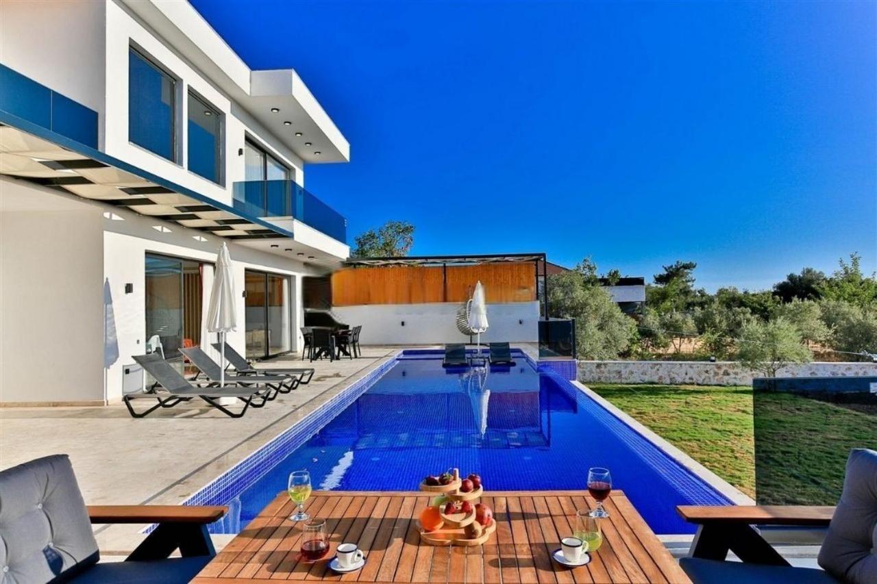Villa Lycian-Kalkan 3 Bedroom-2 Jakuzzies-Sauna-Turkish Hamam-Huge Private Pool And Lovely Garden Κας Εξωτερικό φωτογραφία